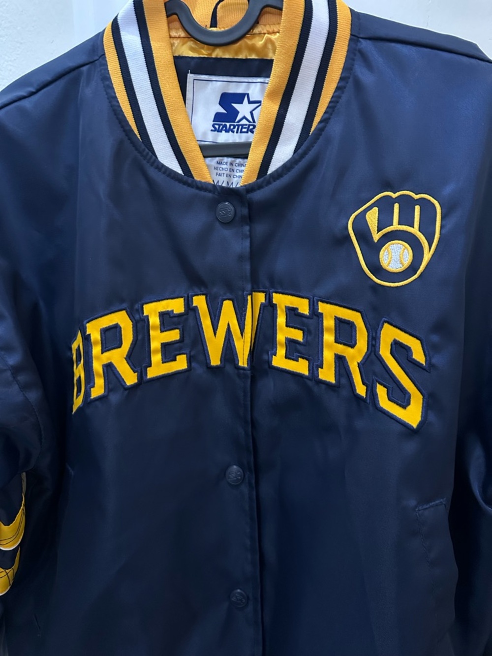 Milwaukee Brewers Women’s Starter Bomber Jacket NWT - Picture 3 of 5